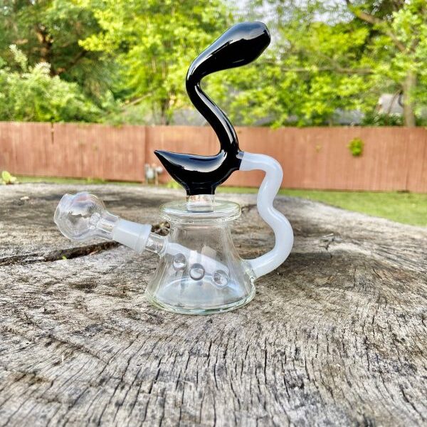 6″ Crystal Glass Black Duck Recycler