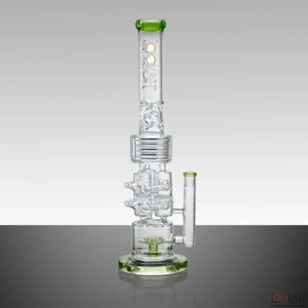 20.5” LOOKAH WPC761 Running On ‘Shrooms Water Pipe Glass